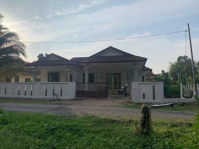 Rumah Bangglo 1 Tingkat Di Pekan Bukit Payong Terengganu.