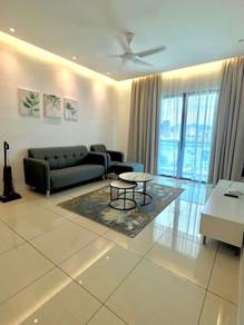 Queens Residences Q1 2R2B2CP City View Comfy Reno 2Cps Strategic Locat