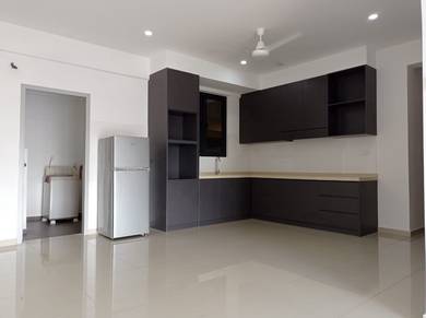 Golden Triangle 2 Sungai Ara Rare Partial Furnish Strategic Location