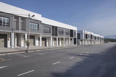 Facing Main Road, 2 Storey Shop, Tapah, 623K