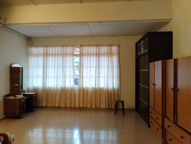 2-Storey Terrace House Jelutong Spacious & Prime Location