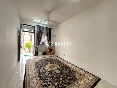 RUMAH UNTUK DISEWA – PUTRA VILLAS TOWNHOUSE (ground Floor)