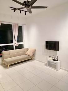 I-Santorini Renovated Furnished - 2 Carparks on Level One