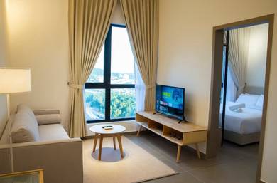 2R1B Cantik Condo!!【10min ke IOI City Mall & UPM】Full Loan & Furnish!!