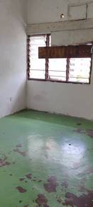 Tmn Air biru/ satu unit atas kedai / low cost deposit/ Kws perindust