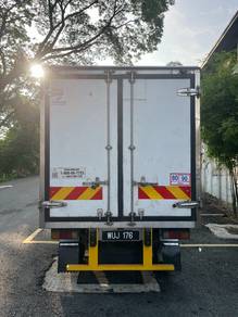 MITSUBISHI FUSO-10ft CHILLER REFRIGERATED LORRY