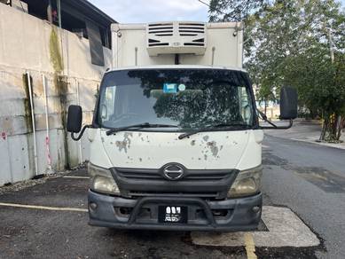 HINO - 17FT COOL CHILLER REFRIGERATEed