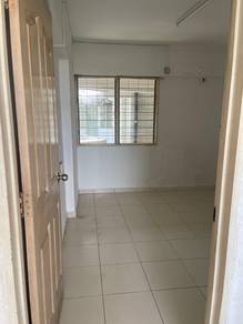 Taman Selatan Apartment 700sf at Batu Lancang in Penang Island