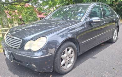 Mercedes Benz C200 (A) Loan Kedai Blacklist Lady
