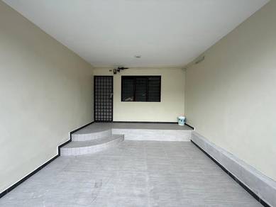 Jalan Sri Putri, Taman Putri Fasa, Kulai, Double Storey Low Cost