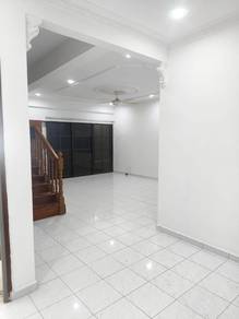 Double Storey Taman Daya / near CIQ