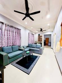 (CANTIK DAN FULLY FURNISHED) RuMAH SEMI-D TAMAN SURA PERDANA FOR SALE