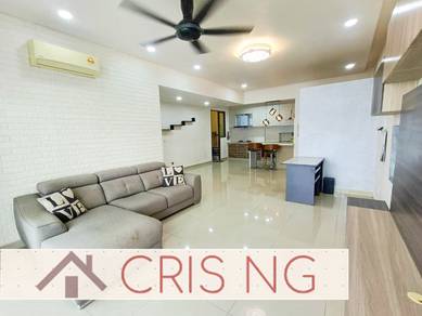 skycube Residence 1153sf 2 CarPark Fully Renovated Midde Floor WORTH!