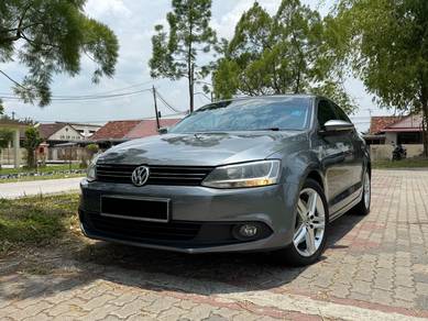 Volkswagen JETTA 1.4 SPORT EDITION (CKD) (A)