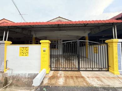 Taman Suria / Simpang Renggam / Air Hitam / Batu Pahat / Kulai