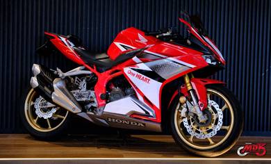 Honda CBR250 mt25 nk 250 srk CBR