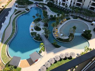 Seaview & Pool View Luxury Condominium