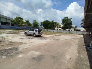 20,000 sqf of open area/space @ Sg Lokan industrial park for rental.