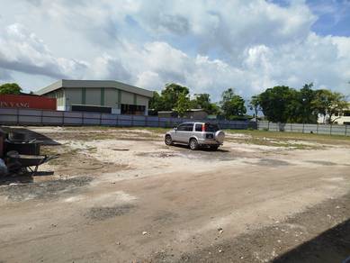 20,000 sqf of open area/space @ Sg Lokan industrial park for rental.