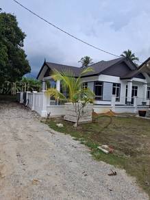 Rumah Banglo Surau Hj.Mat Zin Bukit Payung