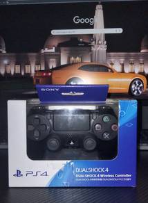 PS4 Controller
