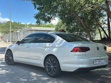Volkswagen Passat 2.0TSI Elegance