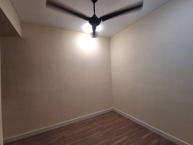 Partially furnished Berkeley Uptown to rent @ Jln Goh Hock Huat