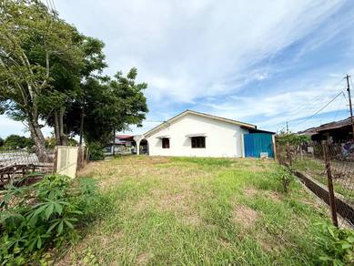 Single Storey Corner lot at Tmn Merdeka, Batu Berendam Melaka