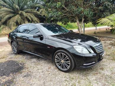 Mercedes Benz E200 CGI BlueEFCY