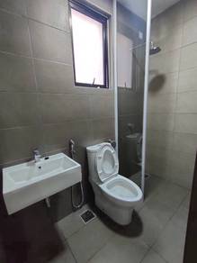 Townhouse Bandar Puteri Bangi come With Kitchen Kabinet and Aircond