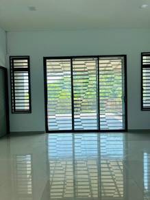 Murah, Renovated, 5rooms   5 baths Taman Nusa Intan rent 