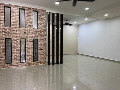 Murah, Renovated, 5rooms  5 baths Taman Nusa Intan Price 