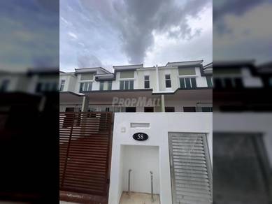 FACING OPEN Double Storey Terrace Saujana KLIA Primrose