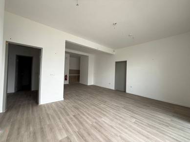 Cheap Lakefront Residence Sanderling Condo Verdi For Rent at Cyberjaya