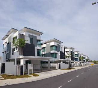 Luxury Bungalow Seremban | 80x100 6R6B | Facing Lake View Park