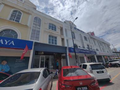 Office Shoplot Tingkat 1 & 2 bersebelahan Public bank