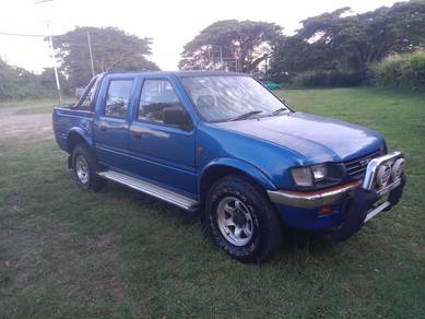 Isuzu INVADER 2.8 (M)