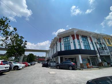 BANDAR PUCHONG JAYA  - CORNER SHOP - Ground Floor