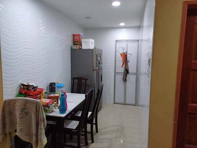 Reno Unit Botanic Klang Kasuarina Apt Ground Floor Corner For Rent