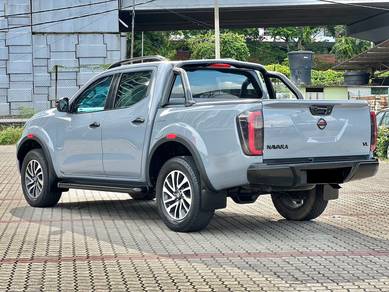 Nissan NAVARA SE 2.5 V FULL SPEC VL 4WDF/LOAN