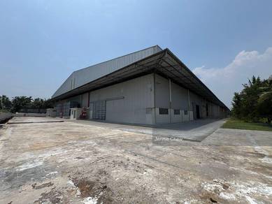 Kapar batu 15 bungalow factory with cf 1200amp container loading area