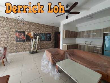 The Address 3-Car Park Luxury Unit with Golf & Sea View