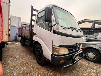 Hino WU300 Wooden Kargo 4800kg 13ft Green Engine
