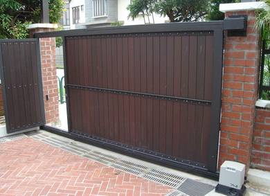 sliding gate wiht mild steel