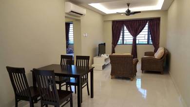 [Near LRT] 3 Bedroom Main Place Residence