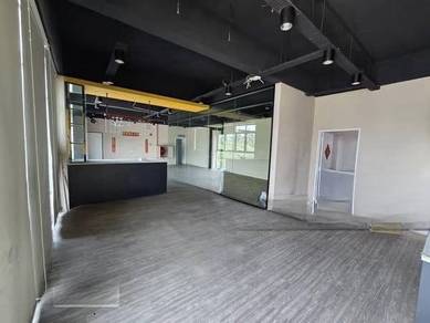 Aman perdana sungai puloh 3sty semi d factory freehold below market