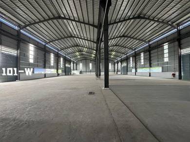 Newly refurbished Sungai Kapar indah detached factory with big land