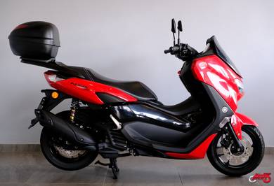 Yamaha nmax 155 Yamaha Aerox 155 VVA Yamaha R15
