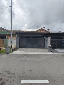 Jalan Lading, Taman Puteri Wangsa, Double Storey Medium Low Cost.