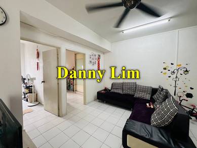 Zan Ara Apartment @Well Maintained @view to offer